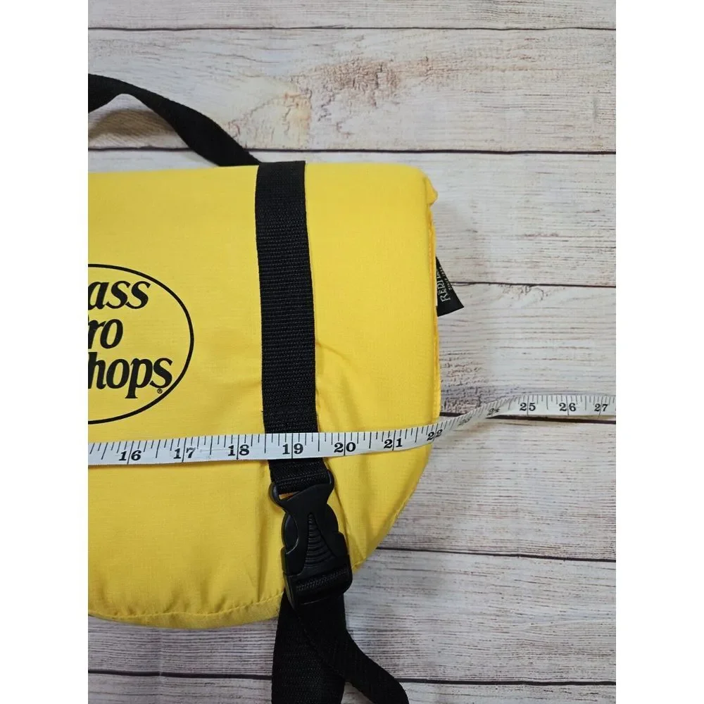 Bass Pro Shops Large Pet Swim Paddle Aid Vest Yellow 60-80 Lbs D Clip Adj Straps